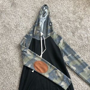 First Look thin soft and comfy sweatshirt.